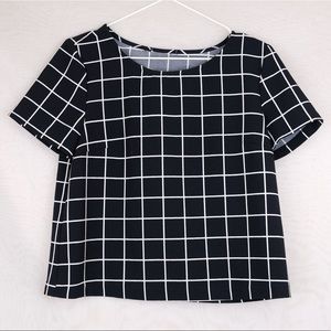 Grid crop top